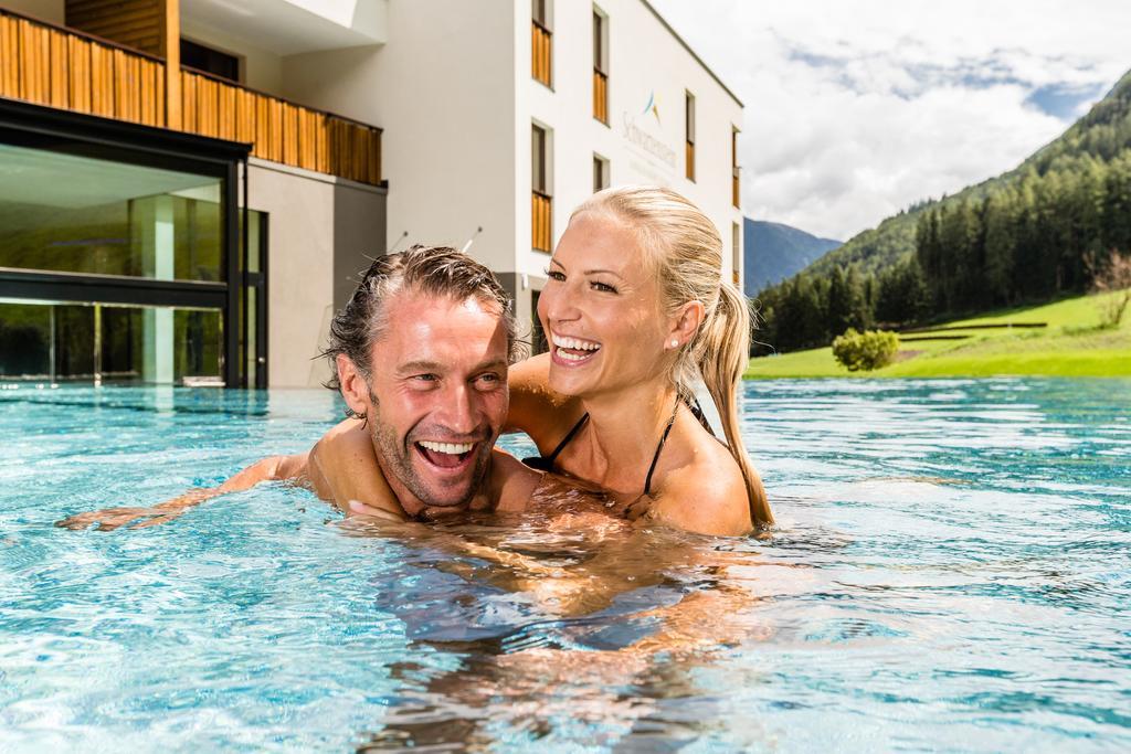 Alpine Luxury Spa Resort Schwarzenstein Lutago Exterior photo